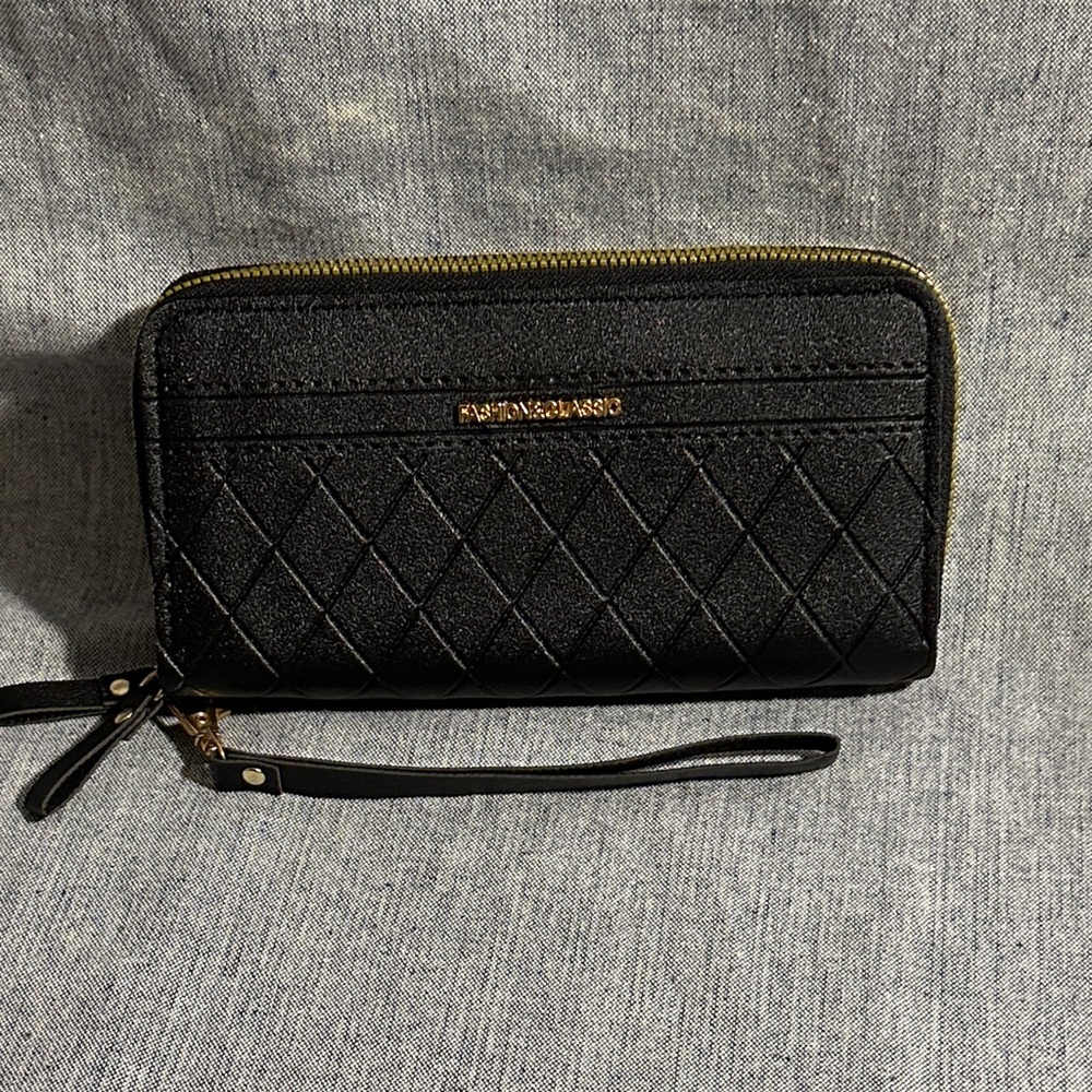 Black Zip-Around Wristlet Wallet